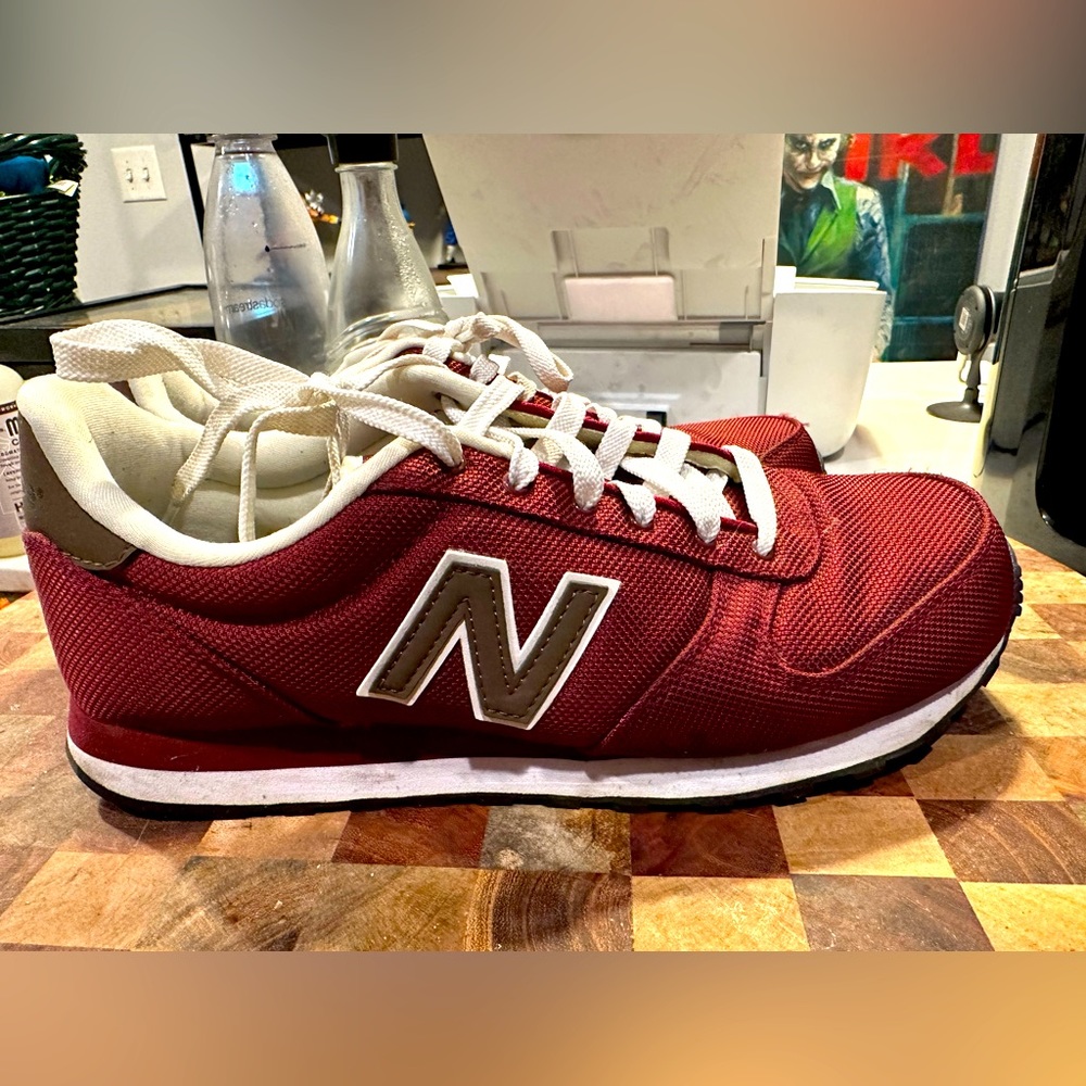 New Balance 311 shoes size 9 used no box!!